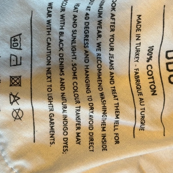 BDG straight leg cropped raw edge  jeans size 28 - Picture 10 of 10